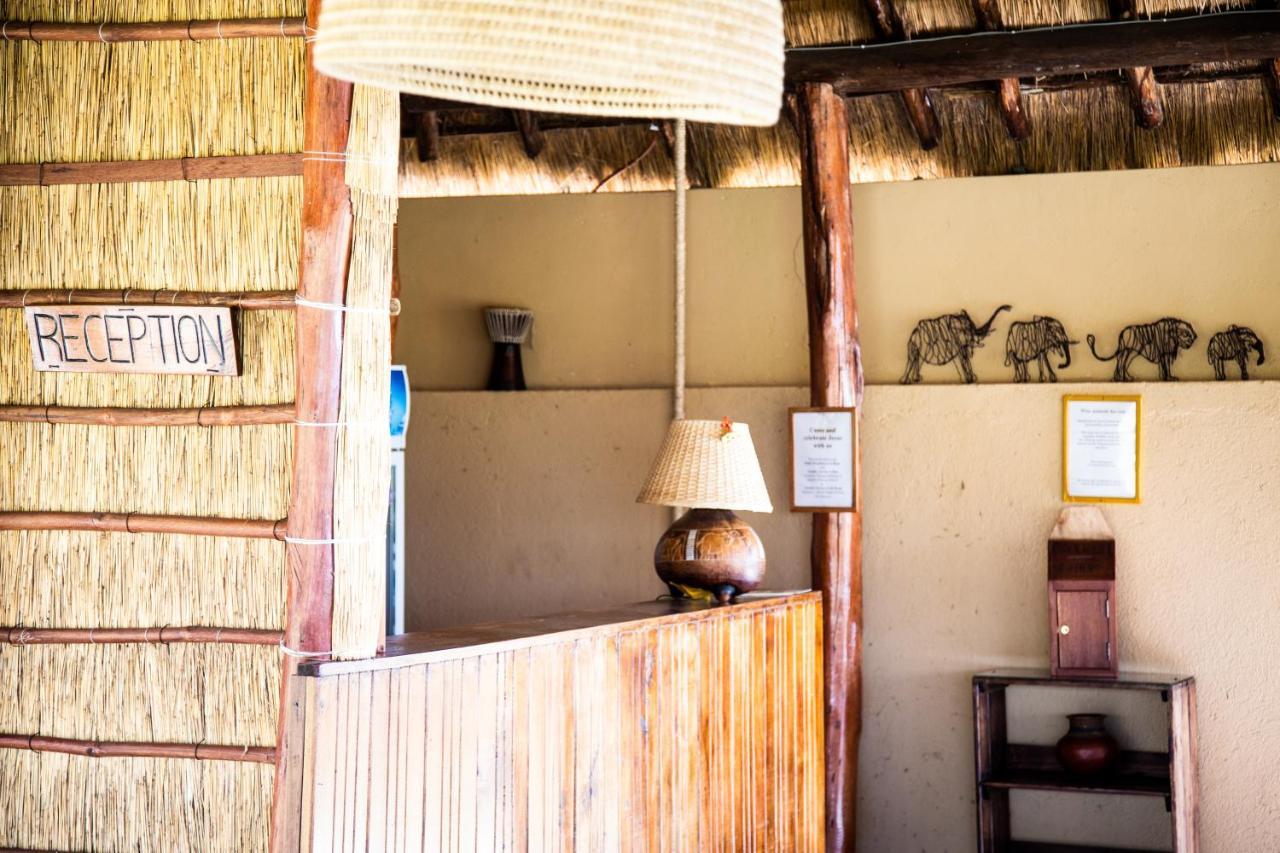 Mama Washindi Lodge Pakwach Екстер'єр фото