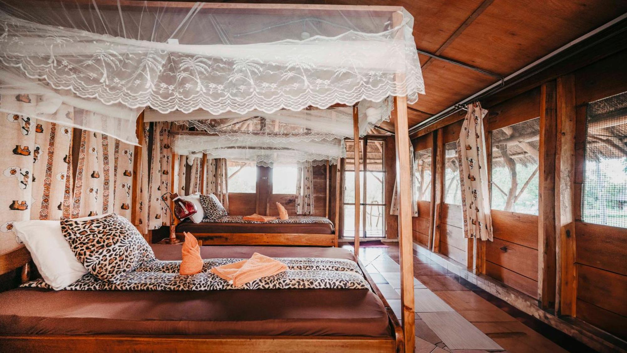 Mama Washindi Lodge Pakwach Екстер'єр фото
