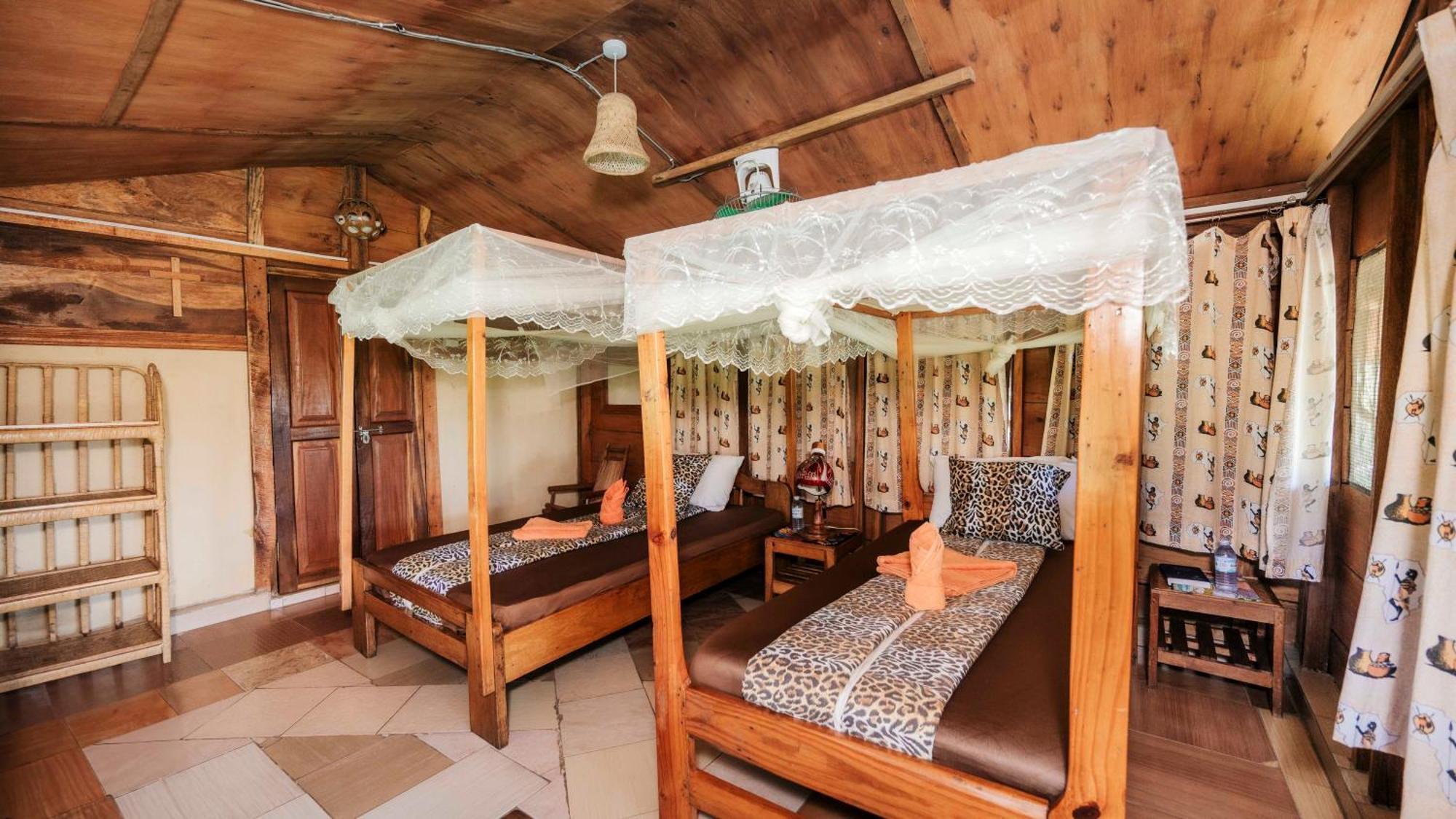 Mama Washindi Lodge Pakwach Екстер'єр фото